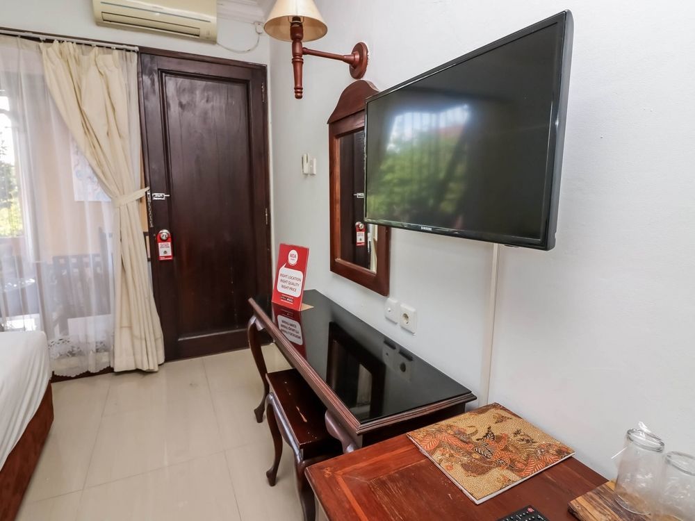 Legian Beach Hotel Кута Екстериор снимка