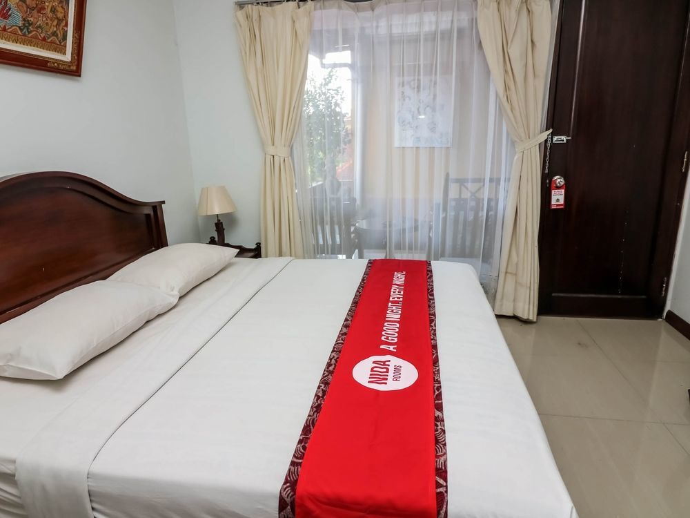 Legian Beach Hotel Кута Екстериор снимка
