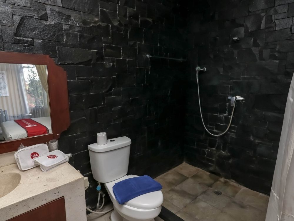 Legian Beach Hotel Кута Екстериор снимка